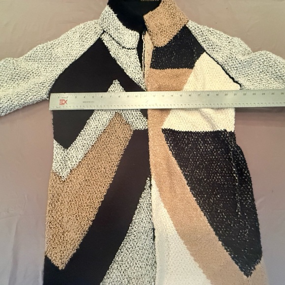 Carlisle Tan/Black Wool Geometric Color Block Sweater Jacket Size Medium $898 - Picture 10 of 10